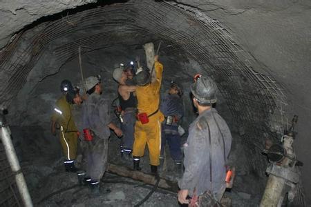 肃州工程爆破中的危险因素分析以及应对工程爆破危险的措施